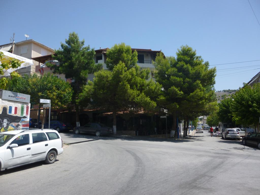 Joy Hotel Sarande Ngoại thất bức ảnh