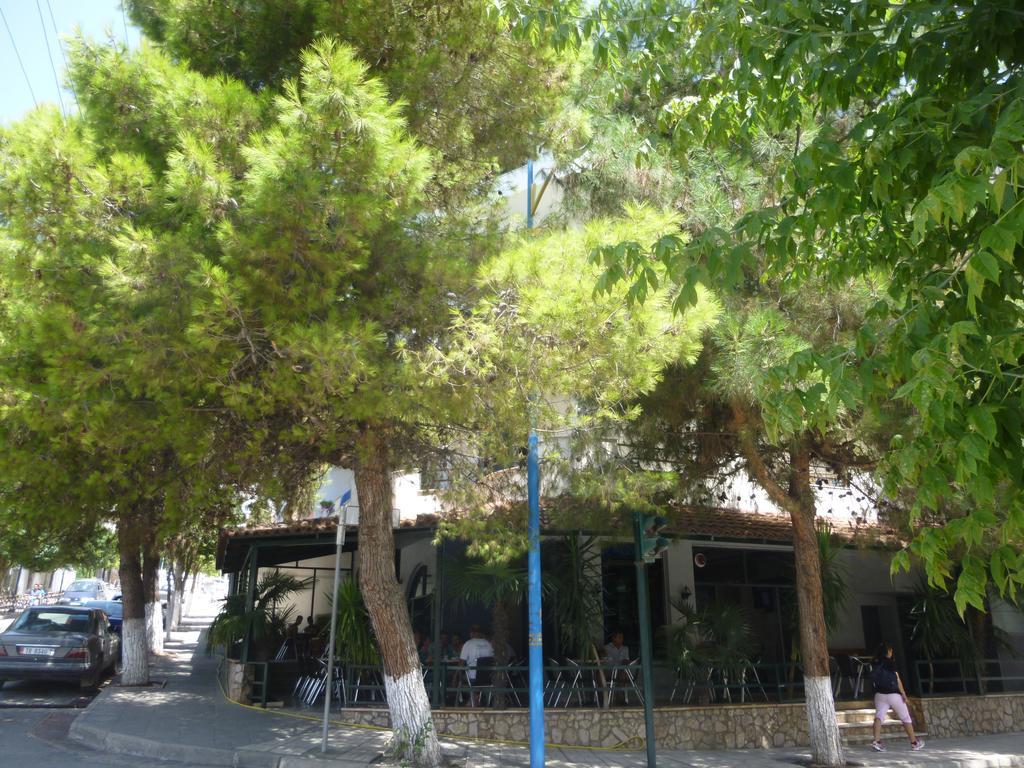 Joy Hotel Sarande Ngoại thất bức ảnh