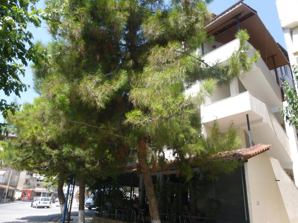 Joy Hotel Sarande Ngoại thất bức ảnh