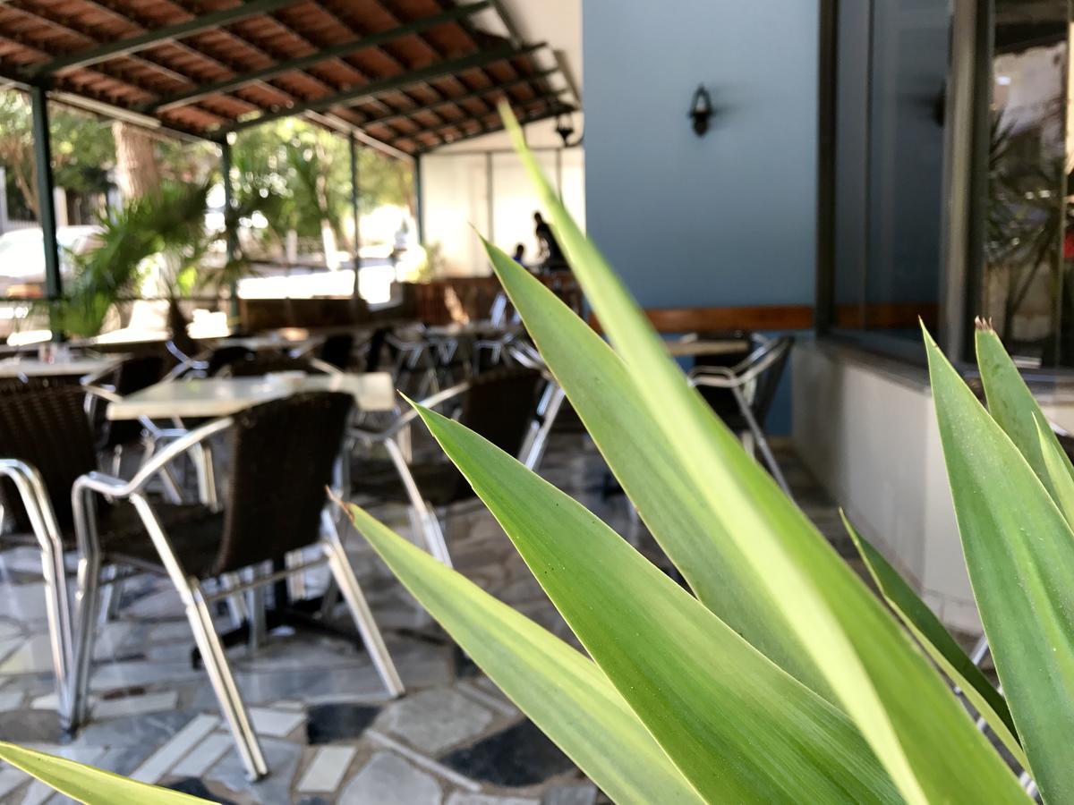 Joy Hotel Sarande Ngoại thất bức ảnh
