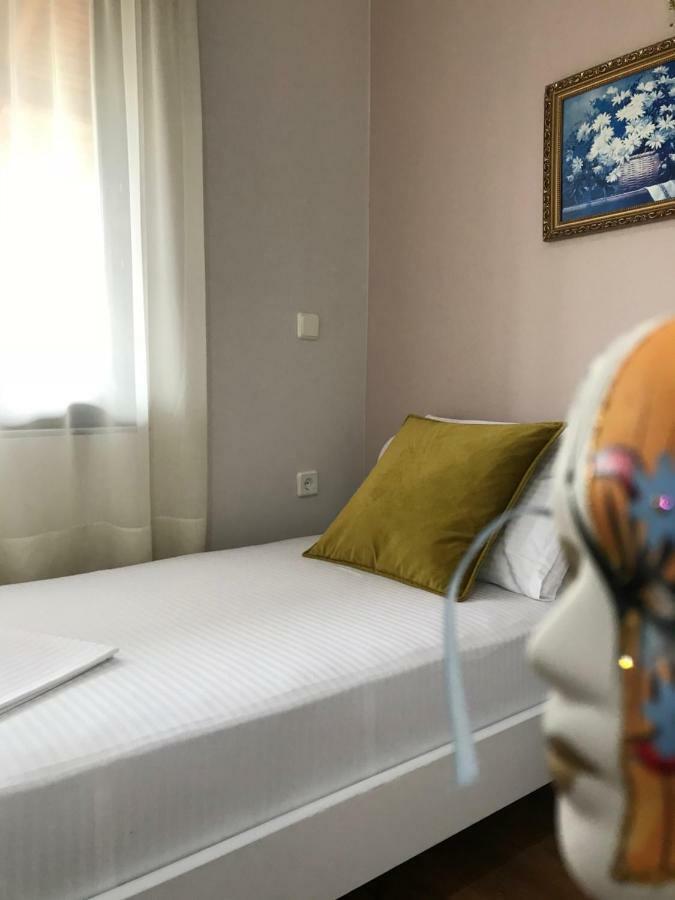 Joy Hotel Sarande Ngoại thất bức ảnh