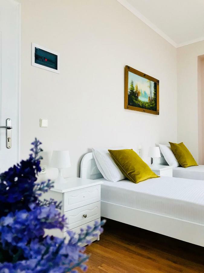 Joy Hotel Sarande Ngoại thất bức ảnh