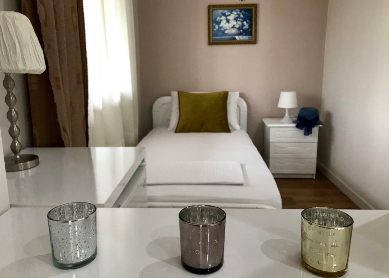 Joy Hotel Sarande Ngoại thất bức ảnh