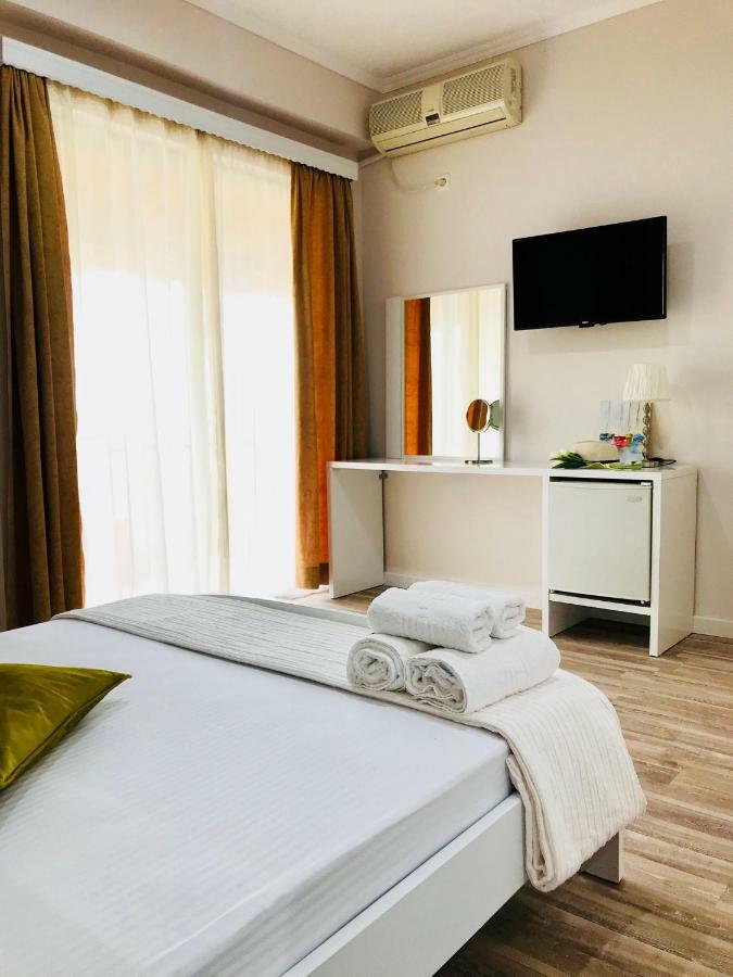 Joy Hotel Sarande Ngoại thất bức ảnh